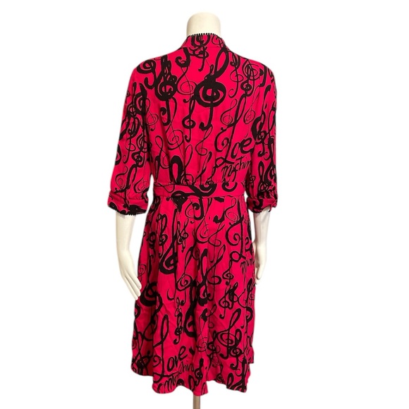 LOVE MOSCHINO Jabot Music Notes Printed Dress, Fuchsia Sz. 10 - Picture 2 of 10